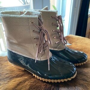 Sporto Bella Waterproof Lace Up Duck Boot with Zipper in Rose Gold SZ 7
